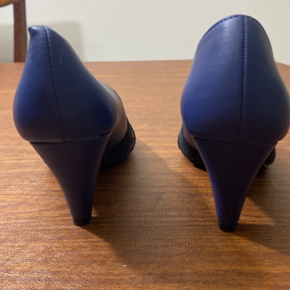 NWOT by CLaundry black and blue heels - Picture 4 of 6
